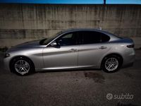Usata Alfa Romeo Giulia Business 150 CV (110 kW) 2018 Grigio Berlina