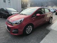 Usata Kia Rio 83 CV (61 kW) 2016 Rosso Utilitaria