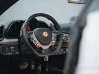 Usata Ferrari 458 566 CV (416 kW) 2013 Cabrio