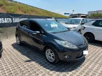 Usata Ford Fiesta Titanium 82 CV (60 kW) 2010 Grigio Berlina