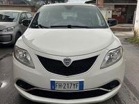 Usata Lancia Ypsilon Platinum 69 CV (50 kW) 2017 Bianco Utilitaria