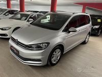 Usata VW Touran Comfortline 116 CV (85 kW) 2019 Grigio Monovolume