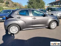 Usata Toyota Yaris Hybrid Business Edition 92 CV (67 kW) 2021 Grigio Berlina