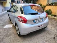 Usata Peugeot 208 Active 68 CV (50 kW) 2012 Utilitaria