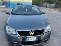 Usata VW Eos 122 CV (89 kW) 2010 Grigio Cabrio