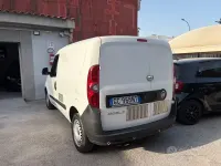 Usata Fiat Doblò 105 CV (77 kW) 2020 Bianco Monovolume