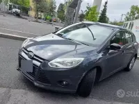 Usata Ford Focus 95 CV (69 kW) 2012 Blu Berlina