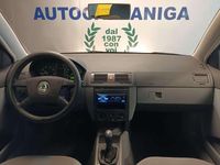 Usata Skoda Fabia Comfort 68 CV (50 kW) 2001 Diamant silver (9102) Station wagon