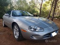 Usata Jaguar XK8 284 CV (208 kW) 1998 Argento Cabrio