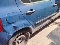 Usata Renault Modus 75 CV (55 kW) 2009 Blu Monovolume