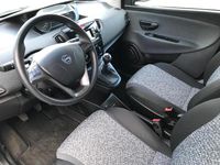 Usata Lancia Ypsilon 70 CV (51 kW) 2020 Grigio Utilitaria