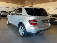 Usata Mercedes ML320 Chrome 224 CV (164 kW) 2006 Argento SUV