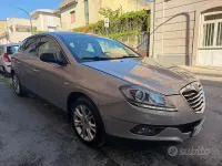 Usata Lancia Delta Gold 105 CV (77 kW) 2011 Marrone Utilitaria