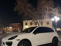 Usata Porsche Cayenne 239 CV (175 kW) 2010 Bianco SUV