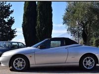 Usata Alfa Romeo Spider 150 CV (110 kW) 1999 Argento Cabrio