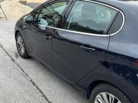 Usata Peugeot 208 82 CV (60 kW) 2019 Blu Utilitaria