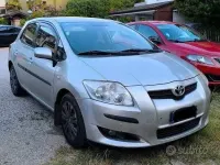 Usata Toyota Auris 90 CV (66 kW) 2007 Grigio Utilitaria