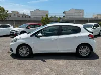 Usata Peugeot 208 Active 82 CV (60 kW) 2018 Bianco Utilitaria