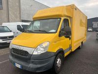 Usata Iveco Daily 106 CV (77 kW) 2012 Giallo Furgone