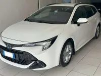 Usata Toyota Corolla Active 98 CV (72 kW) 2023 Bianco Station wagon
