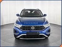 Usata VW T-Roc Life 110 CV (80 kW) 2023 Blu SUV