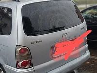 Usata Hyundai Trajet 113 CV (83 kW) 2005 Grigio Monovolume