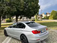 Usata BMW 318 143 CV (105 kW) 2013 Grigio Berlina