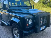 Usata Land Rover Defender 122 CV (89 kW) 2009 Verde SUV