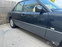 Usata Mercedes E200 122 CV (89 kW) 1991 Berlina