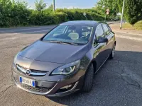 Usata Opel Astra Cosmo 165 CV (121 kW) 2013 Grigio Berlina