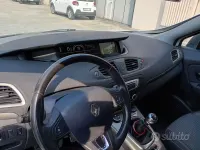 Usata Renault Scénic III 110 CV (80 kW) 2013 Bianco Monovolume