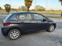 Usata Peugeot 208 102 CV (75 kW) 2016 Grigio Utilitaria