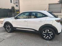 Usata Opel Mokka 100 CV (73 kW) 2023 Bianco SUV