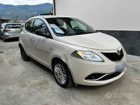 Usata Lancia Ypsilon 95 CV (69 kW) 2018 Beige Utilitaria