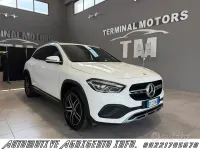 Usata Mercedes GLA200 150 CV (110 kW) 2022 Bianco SUV