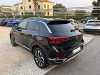 Usata VW T-Roc Style 150 CV (110 kW) 2023 Nero SUV