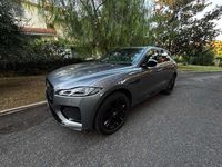 Usata Jaguar F-Pace R-Dynamic 204 CV (150 kW) 2024 Grigio SUV