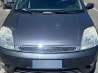 Usata Ford Fiesta Ghia 49 CV (36 kW) 2003 Grigio Utilitaria