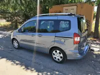 Usata Ford Tourneo Courier 99 CV (72 kW) 2018 Blu/azzurro Monovolume