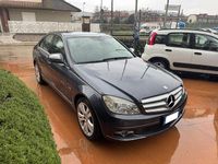 Usata Mercedes C220 Avantgarde 170 CV (125 kW) 2007 Grigio Berlina