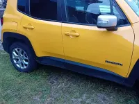 Usata Jeep Renegade Limited 140 CV (102 kW) 2015 Giallo SUV