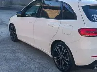 Usata Mercedes B180 116 CV (85 kW) 2019 Bianco Utilitaria