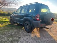 Usata Jeep Cherokee Sport 163 CV (119 kW) 2007 Blu SUV
