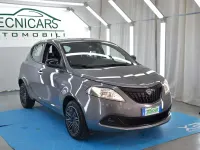 Usata Lancia Ypsilon Gold 69 CV (50 kW) 2024 Argento Utilitaria