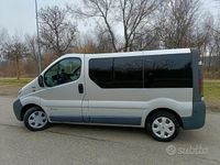 Usata Renault Trafic 100 CV (73 kW) 2006 Grigio Monovolume