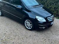 Usata Mercedes B200 140 CV (102 kW) 2009 Nero Monovolume
