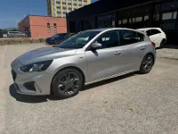 Usata Ford Focus ST-Line 120 CV (88 kW) 2020 Grigio Berlina