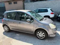 Usata Renault Modus 75 CV (55 kW) 2012 Grigio Monovolume