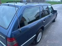 Usata Mercedes E300 188 CV (138 kW) 1992 Blu Station wagon