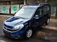 Usata Fiat Doblò Lounge 105 CV (77 kW) 2015 Blu Monovolume